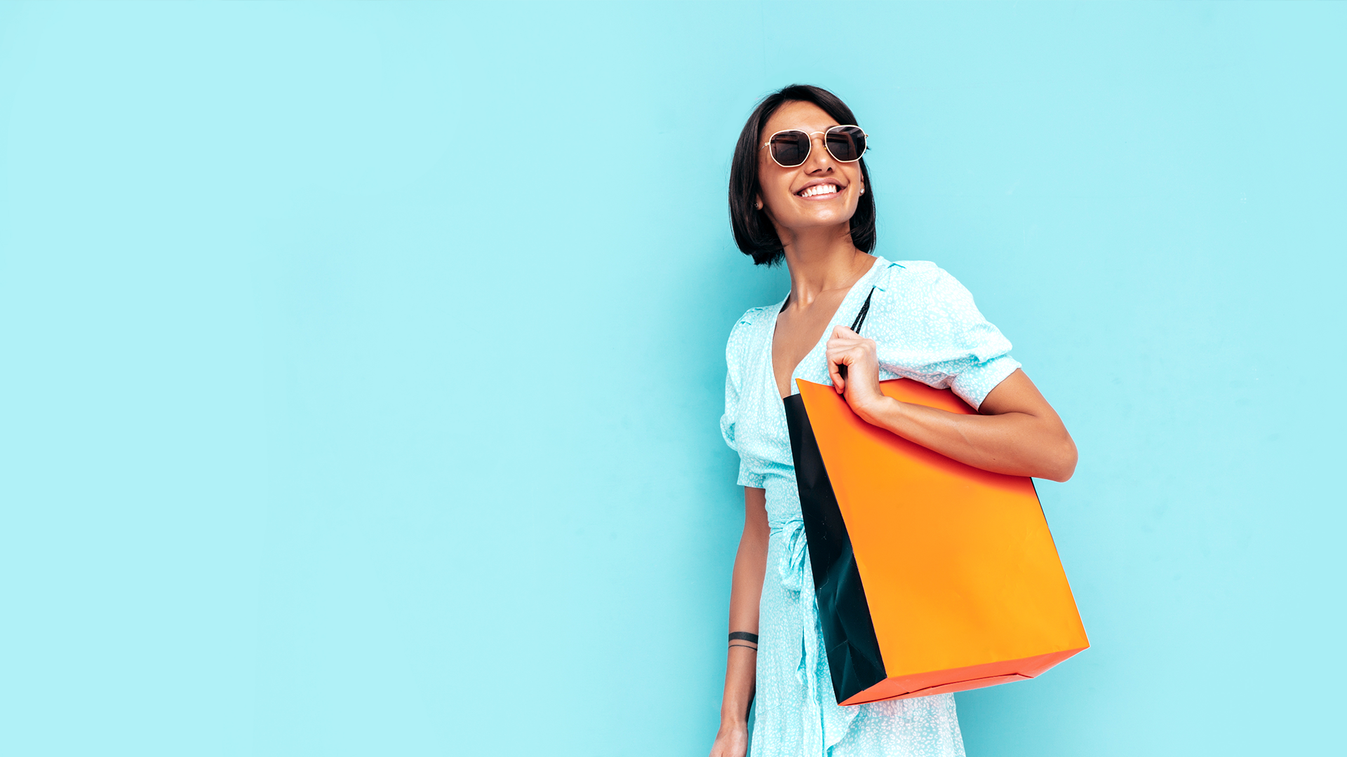 woman with shopping bag